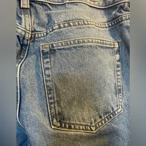& OTHER STORIES Blue Stonewashed Denim Straight Leg Button-Fly Jeans - Sz 31/30 thumbnail 9