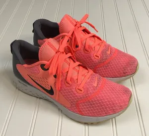 Nike React legend running shoes in pink and gray size nine thumbnail 1
