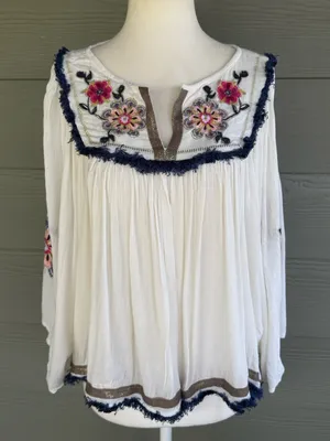 Banjara Embroidered Cropped Boho Top Size M thumbnail 1
