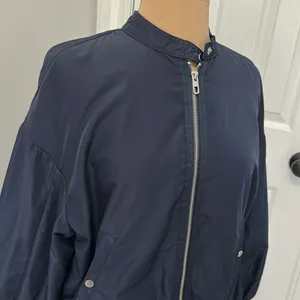 Zara Basic Navy Shirtail Windbreaker Jacket thumbnail 7