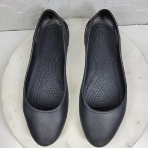 Crocs Laura Ballerina Ballet Flats Womens 10 Black Slip On Comfort Lightweight thumbnail 2