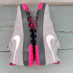 Nike Waffle Debut Wolf Grey Hyper Pink Sneakers FZ3863-005 Womens 10 thumbnail 5