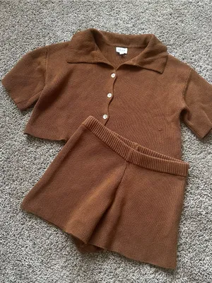 Le Lis Brown Cropped Button-Down Knit Top thumbnail 2