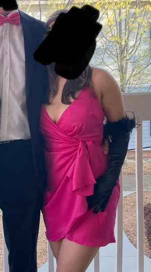 Selfie Leslie Medellin Pink Dress thumbnail 2