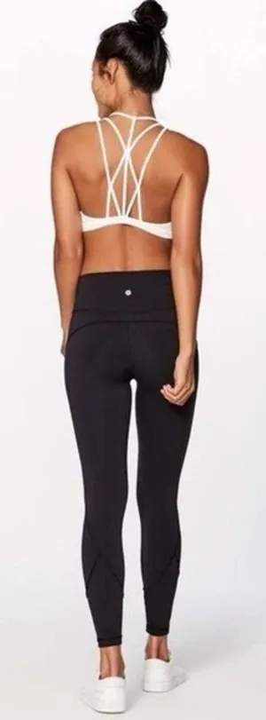 Lululemon In Movement 7/8 Tight 25” Everlux in Black Size 4 thumbnail 1