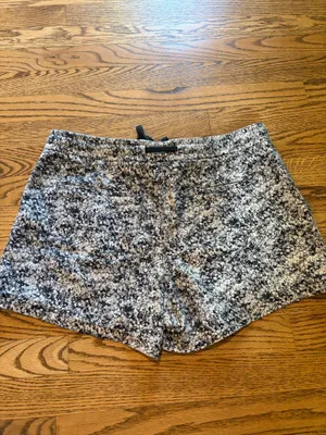 Athleta Farallon Shorts Black White thumbnail 2
