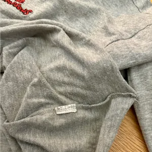 The Simpsons Bart Lisa Grey Crop Top Long Sleeve Embroidered Size M EUC thumbnail 2