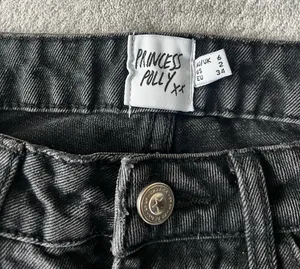 Princess Polly Ripped Black Jeans thumbnail 3