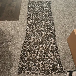 NWT Loft Lightweight Rectangle Scarf thumbnail 3