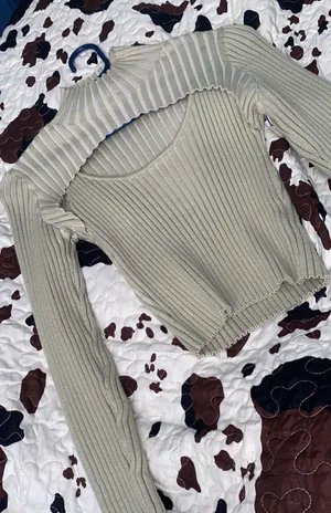 Cut Out Crop Top Size M thumbnail 2