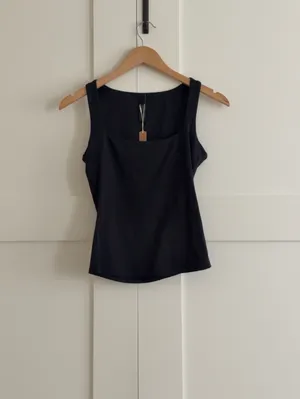 NWT Skims Smooth Layers Square Neck Tank SMALL thumbnail 2