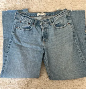 Abercrombie Jeans Mid-Rise thumbnail 1
