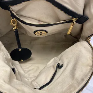 Tory Burch Top Handle Satchel in Black Leather w/ Gold-tone Chain - Preowned thumbnail 4