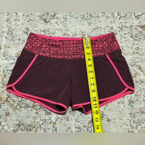 Lululemon Run Times Shorts Bordeaux Drama and Bon Bon Mountain Peaks size 4 thumbnail 6