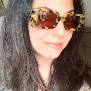 Authentic GUCCI 48mm Rectangular Tortoise Acetate sunglasses thumbnail 10