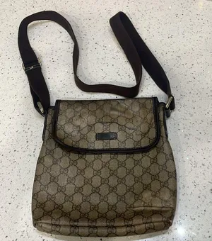 Vintage Gucci GG Supreme Monogram Small Crossbody Flap Bag serial #223666 thumbnail 3