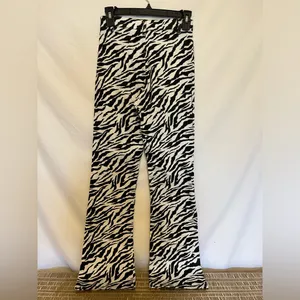Motel Rocks Zoven Trousers in‎ 90’s Zebra Black and White Size XS thumbnail 5