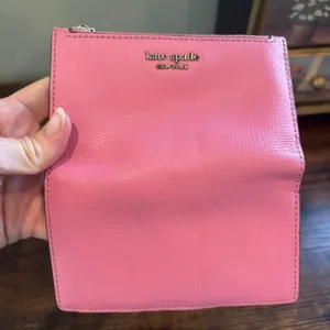 KATE SPADE NEW YORK Spencer Small Slim Bifold Wallet Pink thumbnail 6