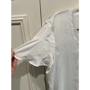 Nic + Zoe Mixed Media Flutter Sleeve Top White Linen Blend Classic Neutral Clean thumbnail 2