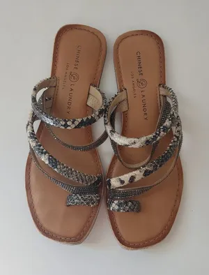 Chinese Laundry Women's Snakeskin Sandals Size 7.5 thumbnail 1