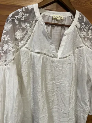 White Flow Boho Top Size XL thumbnail 2