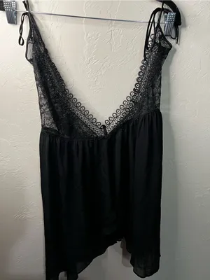 Victoria’s Secret Black Lace Semi Sheer Asymmetrical Whimsy Chemise Slip Top thumbnail 8