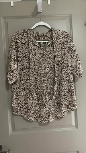 SHEIN blouse  thumbnail 3