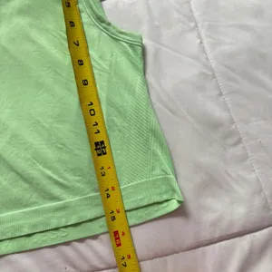 Athleta Limitless Seamless Tank Top Lime Green‎ Cropped Athletic Training Shirt thumbnail 2