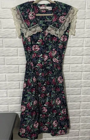Vintage 80s Midi Dress Women’s 14 Navy Pink Floral Cottagecore Lace Trim Diana thumbnail 1