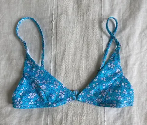 Bright swimwear blue floral bikini top thumbnail 1