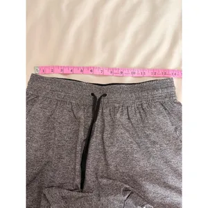 Lululemon Black White Athletic Workout Shorts Pockets Size 8 thumbnail 8