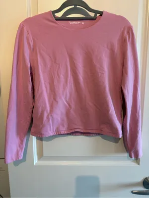 Abercrombie & Fitch Slim Long-Sleeve Crewneck Top in Dusty Rose thumbnail 2