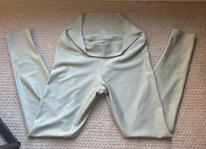 Alo Yoga High-Waisted Leggings thumbnail 1