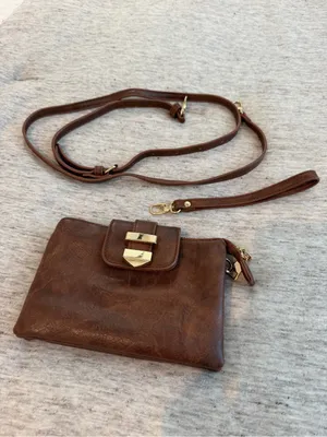 🍁 Madison West Brown Leather Crossbody Clutch Wristlet with Gold Hardware thumbnail 3