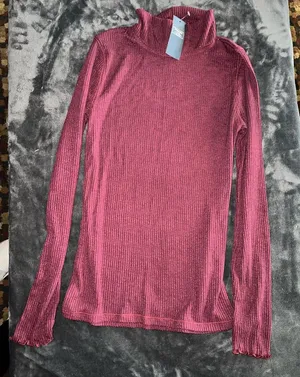 Abercrombie & Fitch Burgundy Mock Neck Lettuce Trim Long Sleeve Ribbed Top NWT thumbnail 1