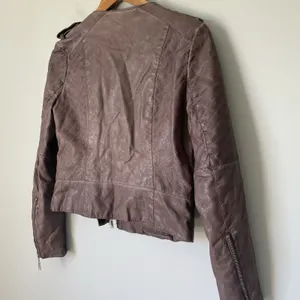 J2 by JouJou Vintage y2k 2000's Moto Jacket Brown Cropped Faux Leather Size XS thumbnail 6