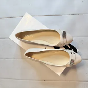 NIB - Nine West - Women’s Cream Ballet Flats - Size 6 thumbnail 1