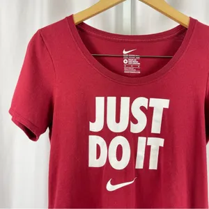 Nike The Nike Tee Medium Scoop Neck Just Do It Spellout Athletic Graphic Tee thumbnail 5