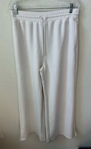 Pants  thumbnail 1