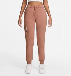 Women’s Nike Sportswear club fleece graphic pants thumbnail 3
