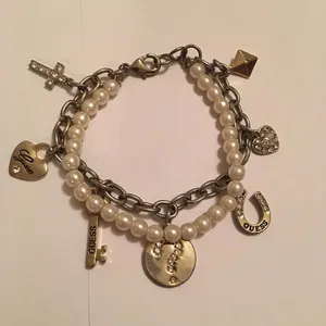 Costume Jewelry Bracelet Faux Pearl Signed Guess thumbnail 6