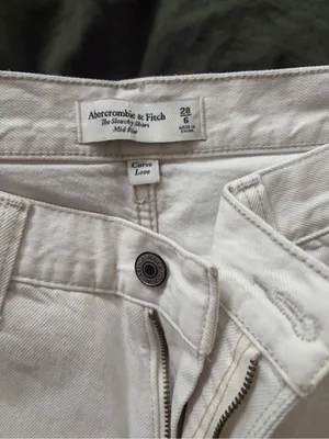 Abercrombie & Fitch Curve love White Denim Cutoff Shorts thumbnail 2