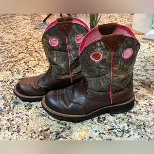 Women’s Ariat Brown and Pink Western Boots Size 8 thumbnail 2