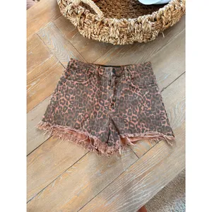 Denim x Alexander Wang Bite Leopard Print Denim Shorts Women Brown Size 28 thumbnail 2