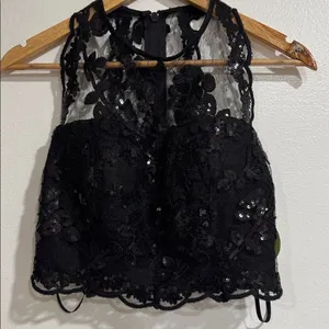 Windsor Black Floral Lace Top NWT thumbnail 2
