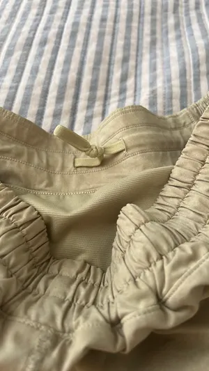 Lululemon Hotty Hot Shorts thumbnail 4