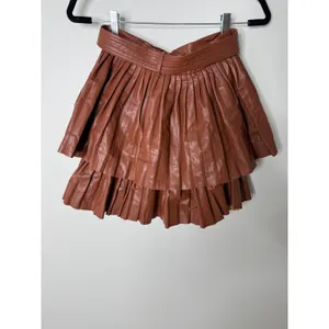 Vestique Camel Brown Vegan Faux Leather Belted Tiered Short Mini Skirt Small NWT thumbnail 3