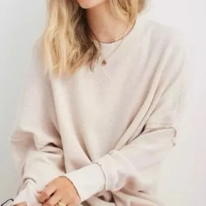 NEW Aerie Oversized Sweatshirt Size Medium NWT thumbnail 1