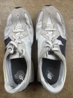 New Balance 327 in Sea Salt/Black Size: Youth 6.5 (Ladies 7.5) thumbnail 6