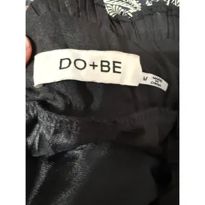 DO+BE Black Pleated Mini Skirt Paperbag Waist Boho Coastal Size‎ M thumbnail 4